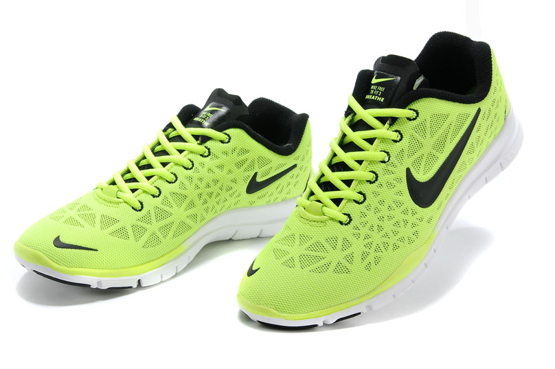 Femmes TR FIT 3 RESPIRER Free 5.0 chaussures de course vert noir blanc (2)